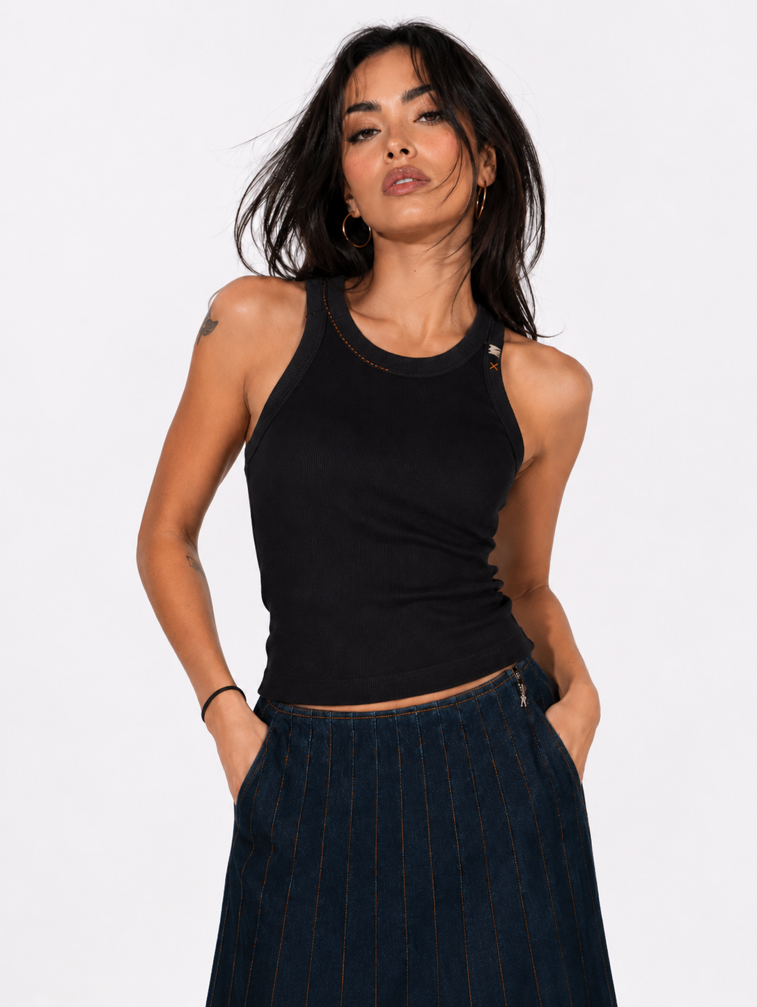 Off.373.SLE6TS025381D - TOP BLK