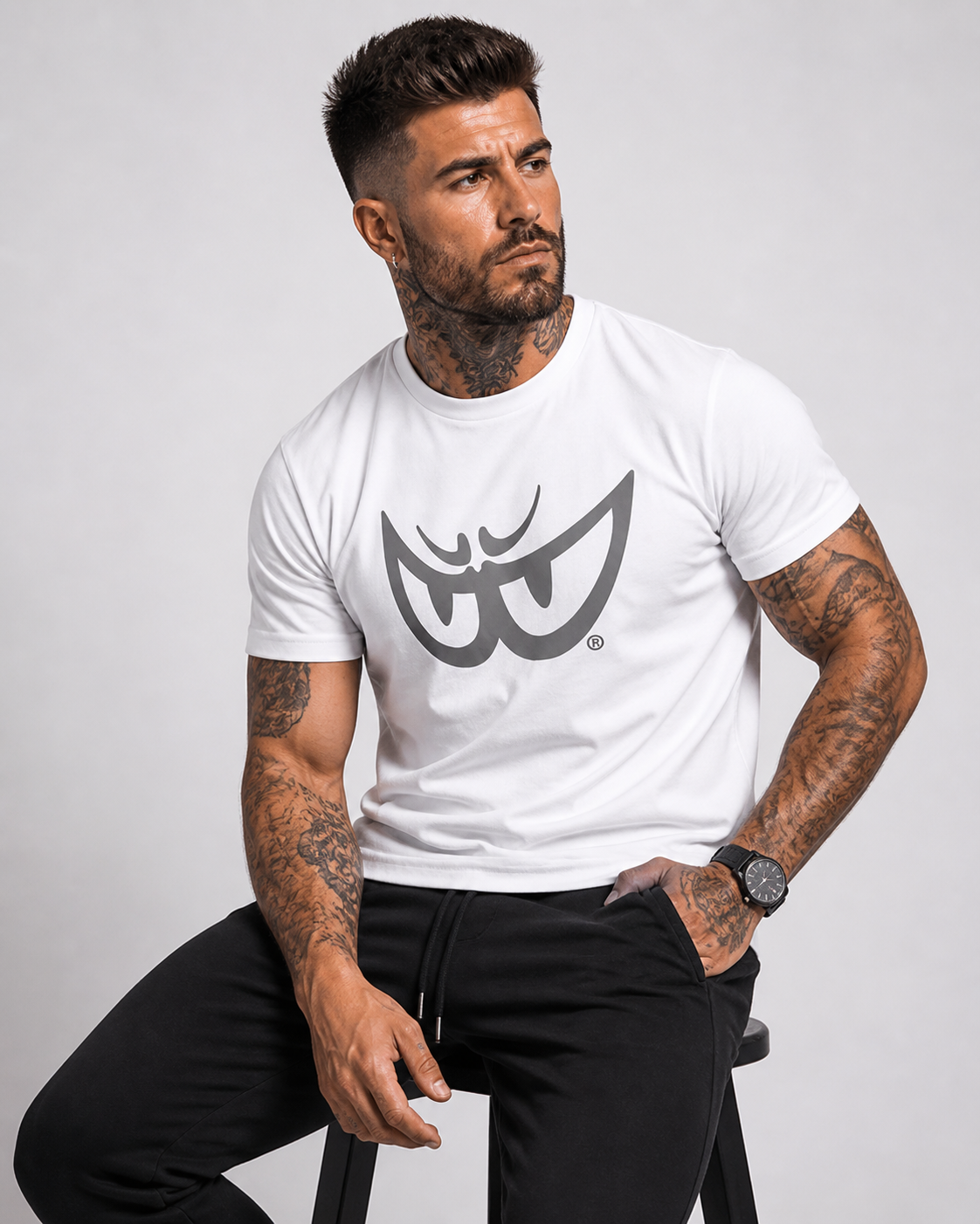 Brk 84 - T-Shirt Uomo - Biologico - Silver on White Eyes - Berik